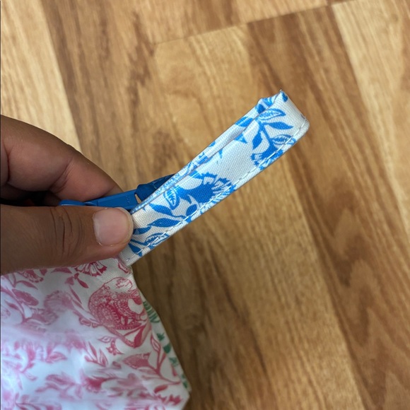 Vintage roller rabbit toiletry bag - Picture 4 of 10